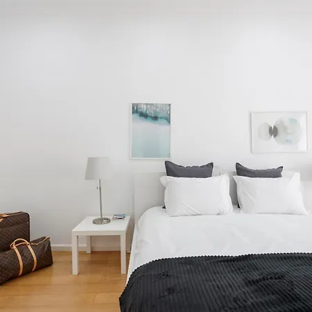 Sao Vicente Bedrooms בית הארחה