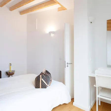 Sao Vicente Bedrooms ליסבון